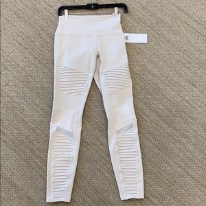 NWT HW ALO Moto Legging!